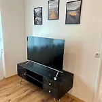 Neben Der Stadthalle Apartment