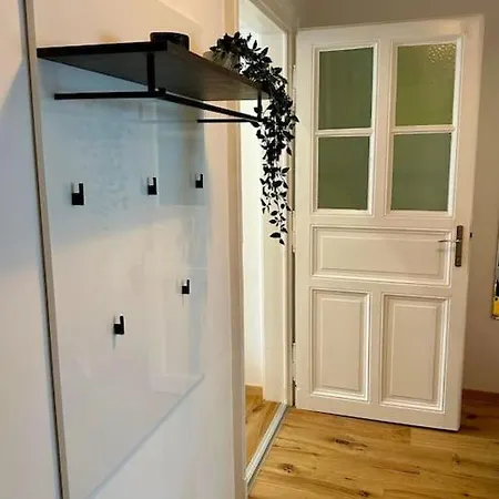 Neben Der Stadthalle Apartment