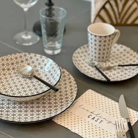 Neben Der Stadthalle * Graz